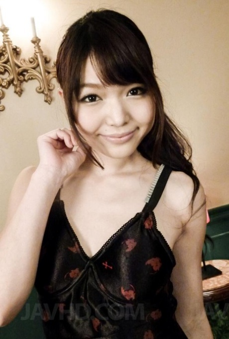 Shino Aoi free pic