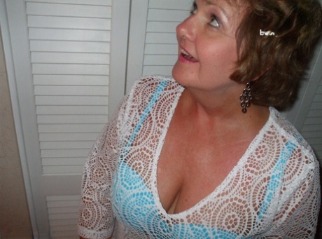 milf amateur  boy xxx gallery 27