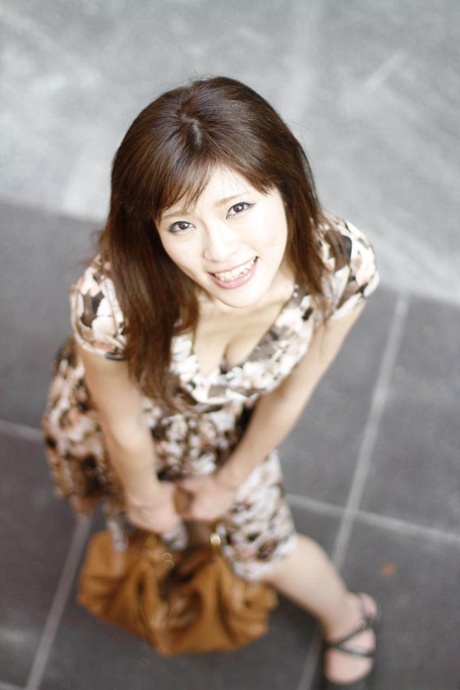 Sara Yurikawa hot picture 12