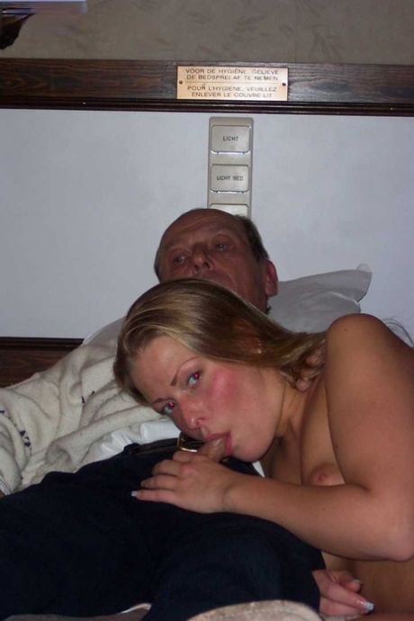 father daughter sleep mom