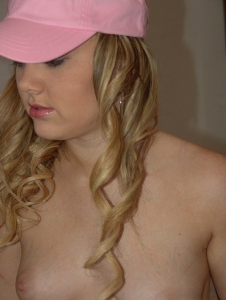 Amber Peach naked photos 40